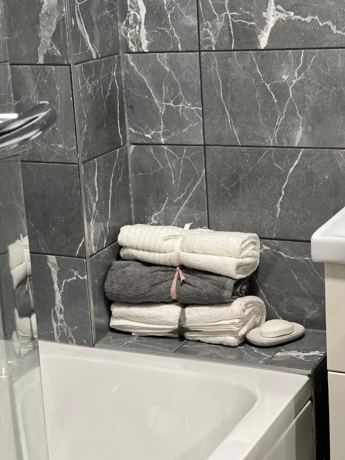 Mona'S Home ダグナム エクステリア 写真
